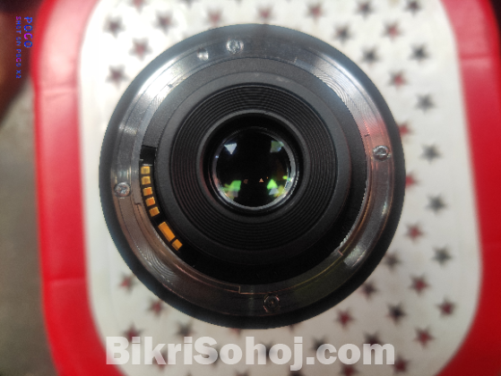 Canon EF-S 18-135mm IS USM Zoom Lens